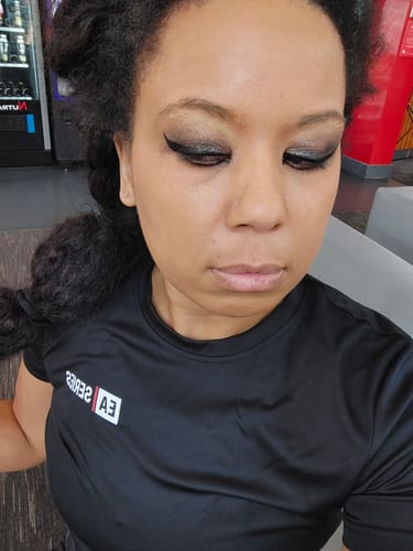 Customer photo review of CurlyMe 3 In 1 Half Wig Water Wave Glueless Install Half Wig With Adjustable String Beginner Friendly