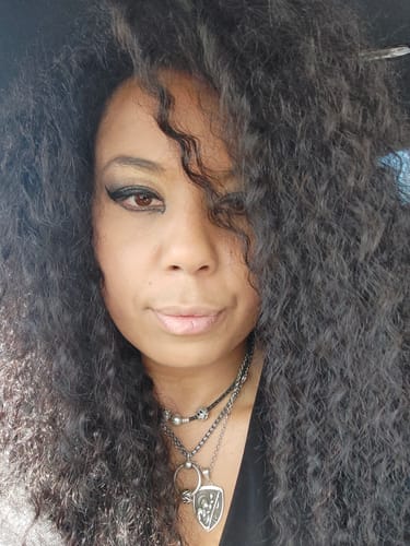 Customer photo review of CurlyMe 3 In 1 Half Wig Water Wave Glueless Install Half Wig With Adjustable String Beginner Friendly