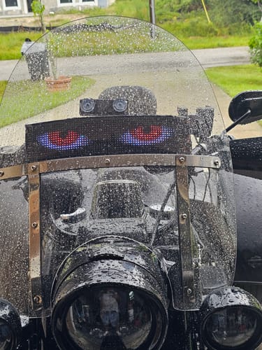 Customer photo review of Moto Eyes - Animated Moto Eyes