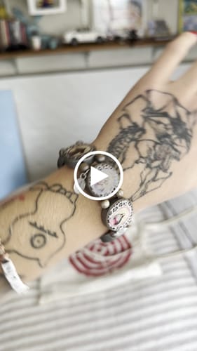 Customer video review of Escapulario Wooden Bracelet With Saints Print