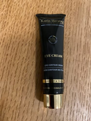 Customer photo review of Eye Cream - Skin thinner around eye 0.5% Oxygen (15ml)