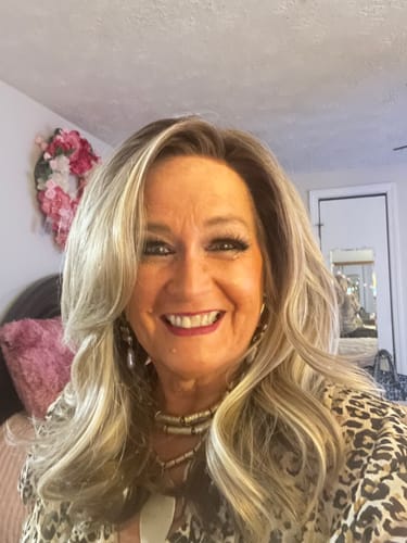 Customer photo review of Dublin Blonde