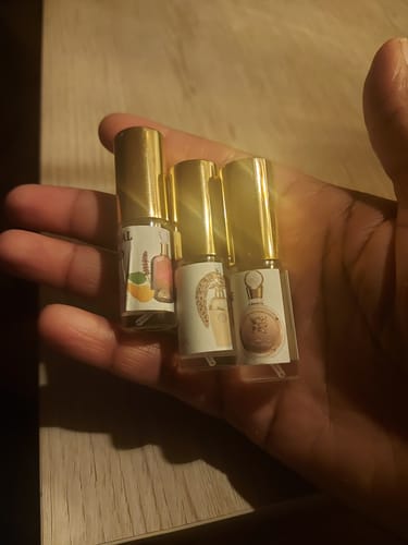 Customer photo review of COMBO 3 MAIS VENDIDOS - SABAH 5ML + FAKHAR 5ML + AFEEF 5ML