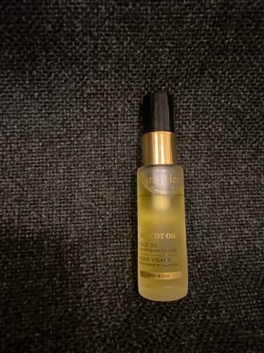 Customer photo review of Apricot Oil - Facial Recovery Oil for Skin Hydration (15ml)