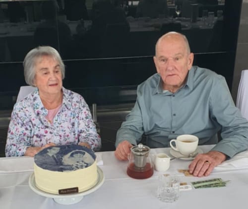 Customer photo review of 25 cm Round Custom Edible Icing Image