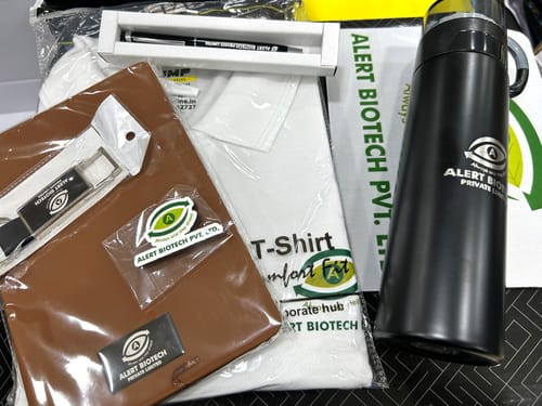 Customer photo review of Customized Employee Joining Kit | New Joinee Welcome Kit & Onboarding Kits For Employees | PrintMine.in
