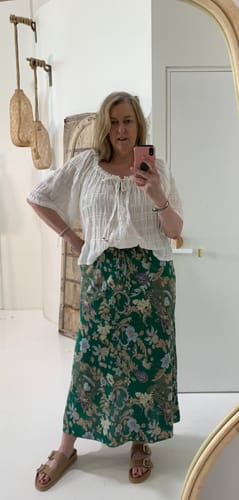 Renee C. review of Violet Skirt | Midnight Garden Green image 1 out of 1