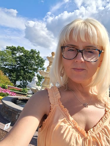 Brianna A. review of Cascading Bouquet Dangles Hypoallergenic Earrings for Sensitive Ears Made with Plastic Posts image 1 out of 1