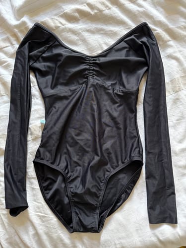 Customer photo review of ALEXANDRIA FULL SLEEVE LEOTARD