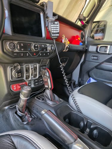 Customer photo review of Jeep JL or JT Hill Killer Shifter Handle