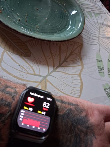 Customer photo review of VitaFit Air3 Smartwatch mit Blutdruckmessung Pumparmband