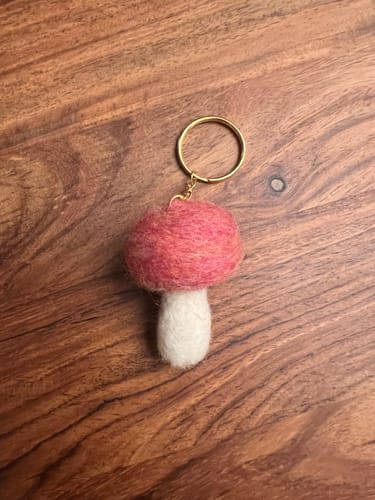 Rachael T. review of Felter's Flowing Wool - 1/8 oz. image 1 out of 1