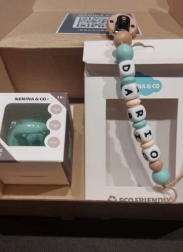 Customer photo review of Kit Chupete Clásico Mint de Silicona + Chupetero con Nombre | Nenina & Co.