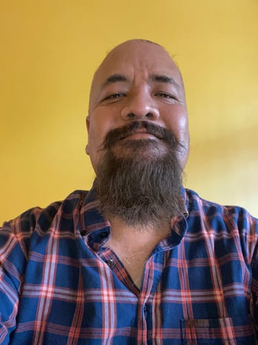 Customer photo review of 3 Aceites + 1 Shampoo Para Barba + 1 Eau De Parfum · Paquete 5 Piezas