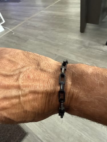 Customer photo review of Adjustable Link Chain Bracelet