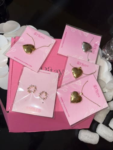 Customer photo review of Relicario Love Personalizado