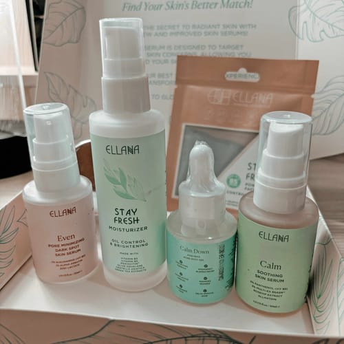 Customer photo review of Stay Fresh Moisturizer Controls Oil and Brightens