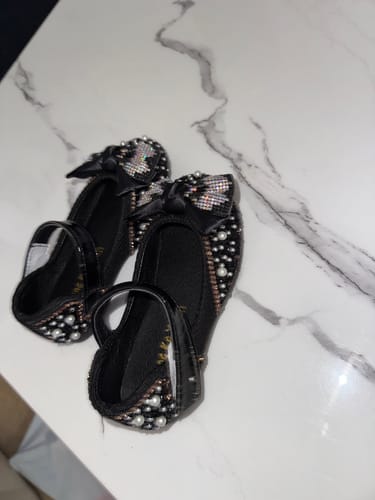 Customer photo review of Girl Dress Shoes Bowknot Sequins Dance Performance Shoes