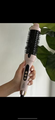 Customer photo review of Hot Babe Thermal Brush