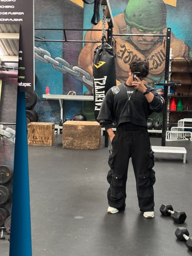 Customer photo review of HELLA POCKETS SWEATS #2005