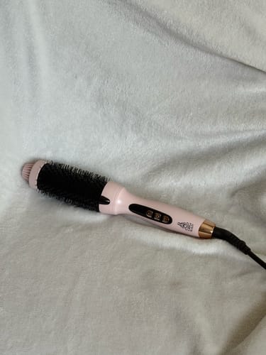 Customer photo review of Hot Babe Thermal Brush