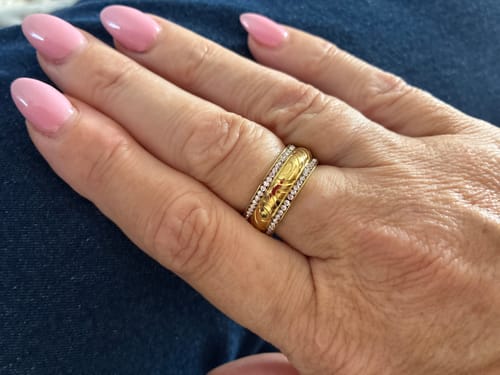 Customer photo review of Paphos Luxe Stone Ring - Gold