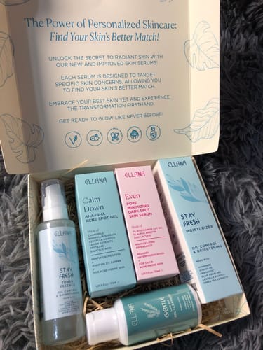 Customer photo review of Stay Fresh Moisturizer Controls Oil and Brightens