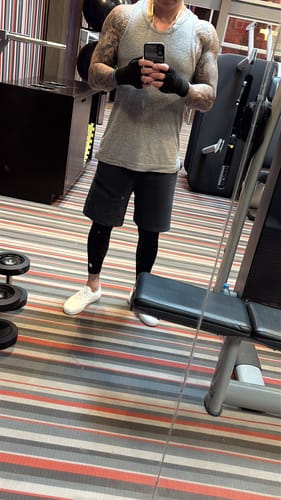 Customer photo review of Compression Sleeves V2 for Knees and Legs