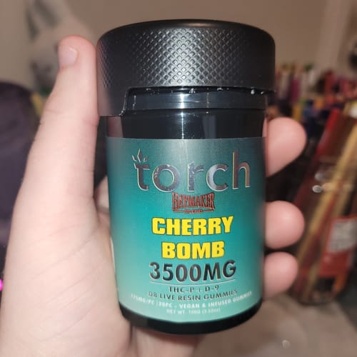 Customer photo review of Cherry Bomb - Torch Gummies 3500MG
