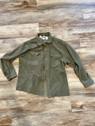Customer photo review of Active & Outdoor Brands Men's Clothes Secondhand Wholesale