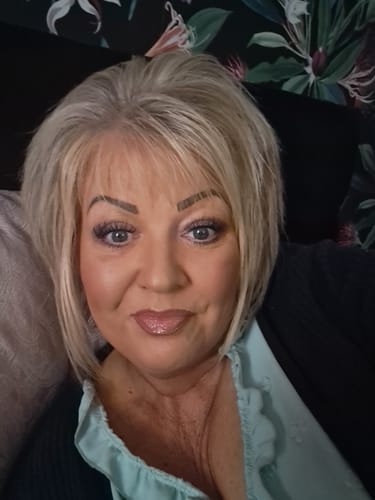 Customer photo review of FEATHER Self-adhesive Cluster Lashes