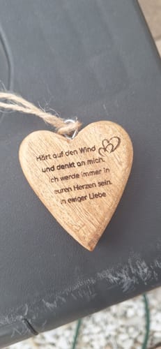 Customer photo review of personalisiertes Holzherz 4cm mit Wunschgravur