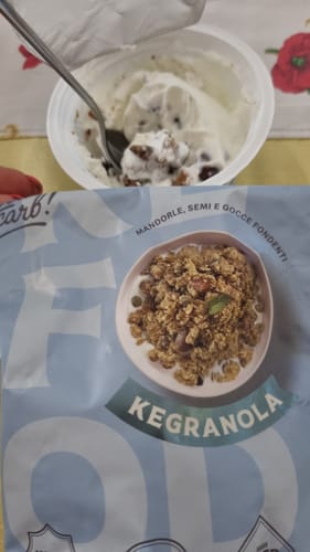 Customer photo review of GRANOLA KETO SENZA ZUCCHERI CON GOCCE DI CIOCCOLATO 225G