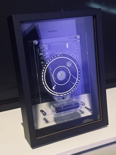 Customer photo review of M1 Music Frame CD Player