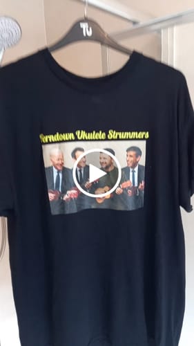 Customer video review of Unisex t-shirt