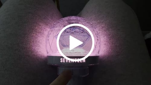 Customer video review of SEVENTEEN - OFFICIAL LIGHT STICK VER.3 10TH ANNIV.