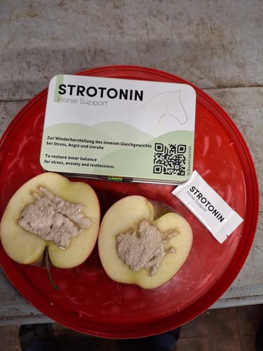 Customer photo review of Strotonin Horse Support