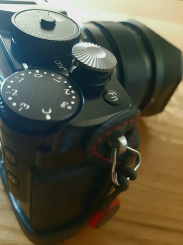 Customer photo review of Air Clicker – Soft Release Button (Titanium)