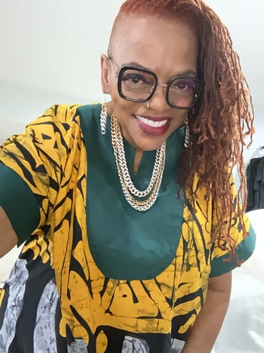 undefined review of Titia Boubou | Green image 1 out of 4