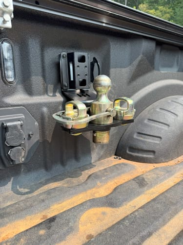 Customer photo review of Hitcholder™ Gooseneck - Ford BoxLink