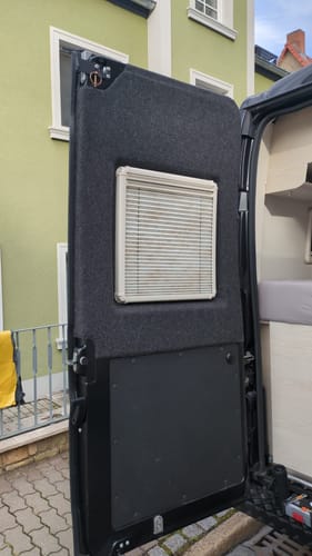 Customer photo review of Wollfilz selbstklebend für Camper