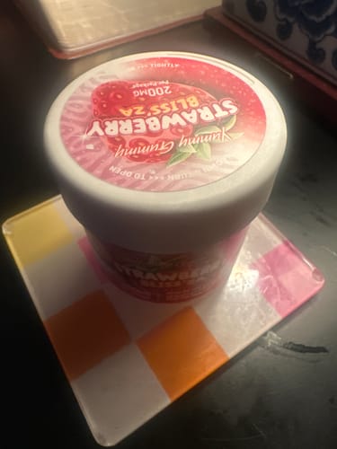 Customer photo review of Yummy Gummy - 200MG - Strawberry D9 Gummies (Sativa)