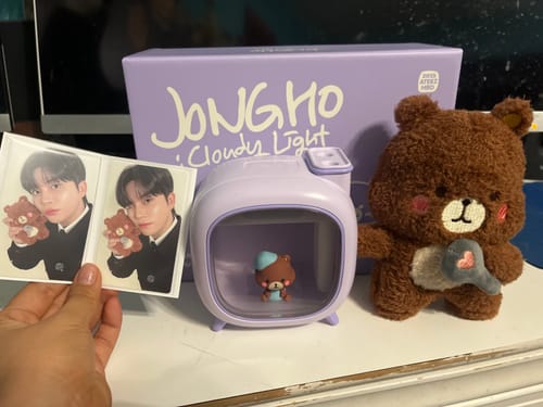 Customer's lavender ATEEZ JONGHO Cloudy Light displayed with its box, photocards, and a cute plush bear.