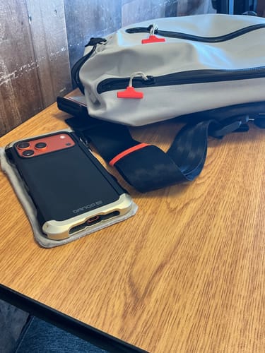 Customer photo review of DANGO ADAPT CASE - IPHONE 17 PRO MAX