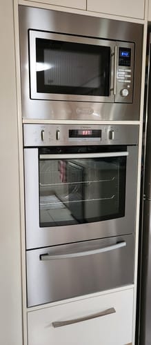 Customer's shiny and streak-free stainless steel appliances after cleaning with the KoalaCloth.