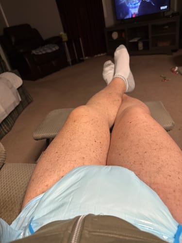 Customer photo review of SUNKISS Masterpiece Adult Diapers With Tabs