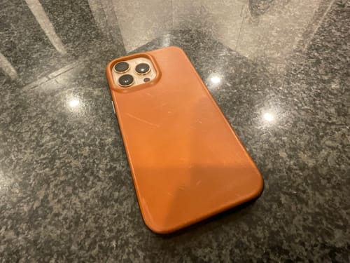 Customer photo review of The Minimalist Full-Grain Leather iPhone 17 Pro MagSafe Case - Saddle Tan