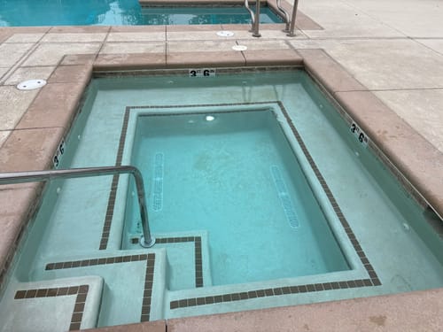 Customer photo review of Pentair IntelliBrite Architectural Series SPA Light, WHITE LED, 120V, 150FT Cord | 602196