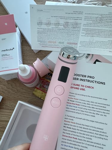 Customer photo review of medicube - AGE-R Booster Pro Head Case Pink