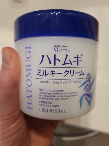 Customer photo review of Reihaku Hatomugi Moisturizing Milky Cream 300g